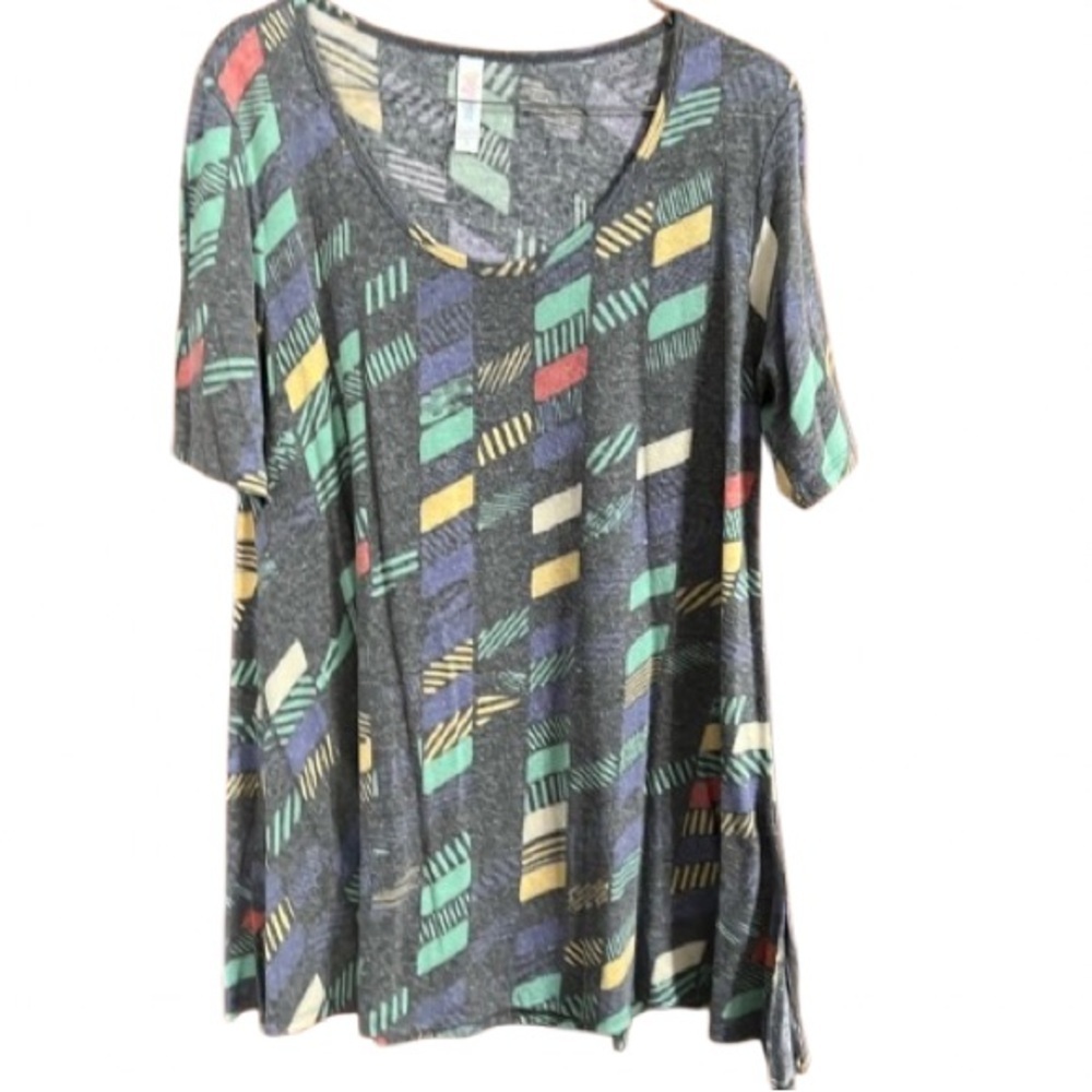#165 LuLaRoe Perfect T Medium medium